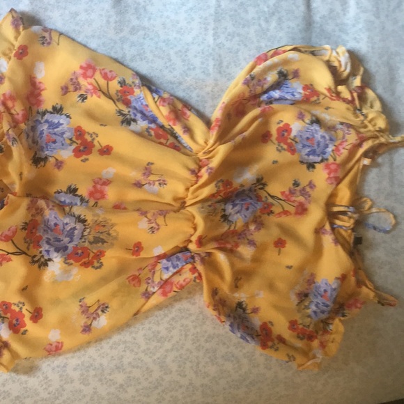 Romper - Picture 2 of 3